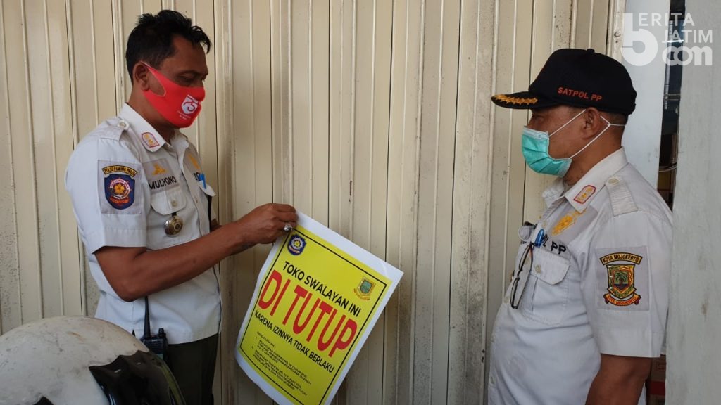 Salahi Perda dan Izin Habis, 3 Swalayan di Kota Mojokerto Ditutup Permanen