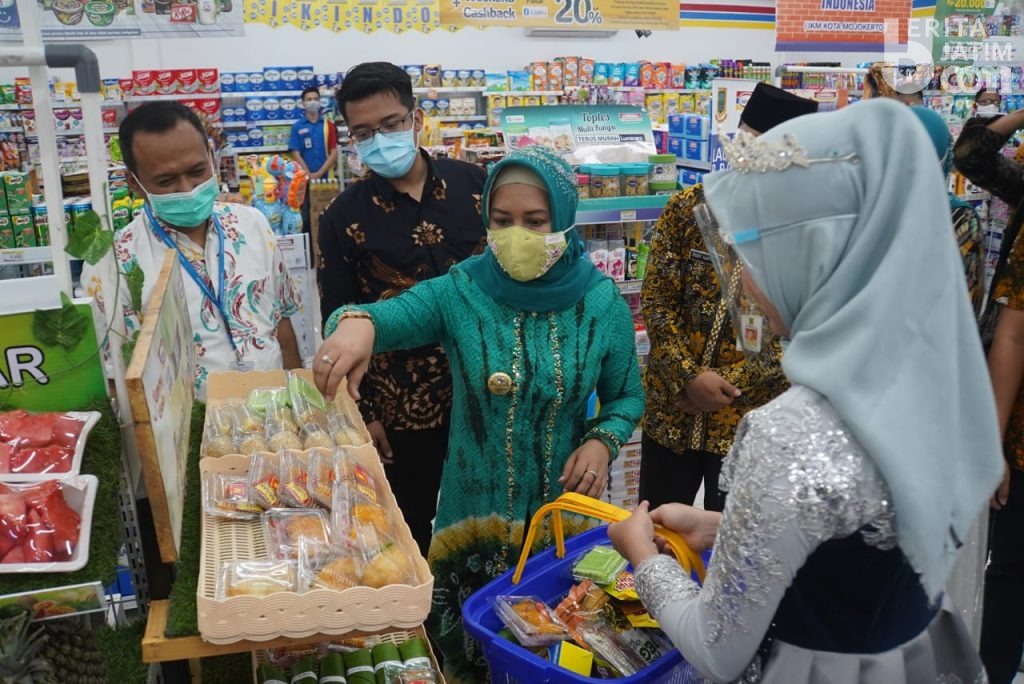 Wali Kota Mojokerto Launching Produk IKM di Toko Modern