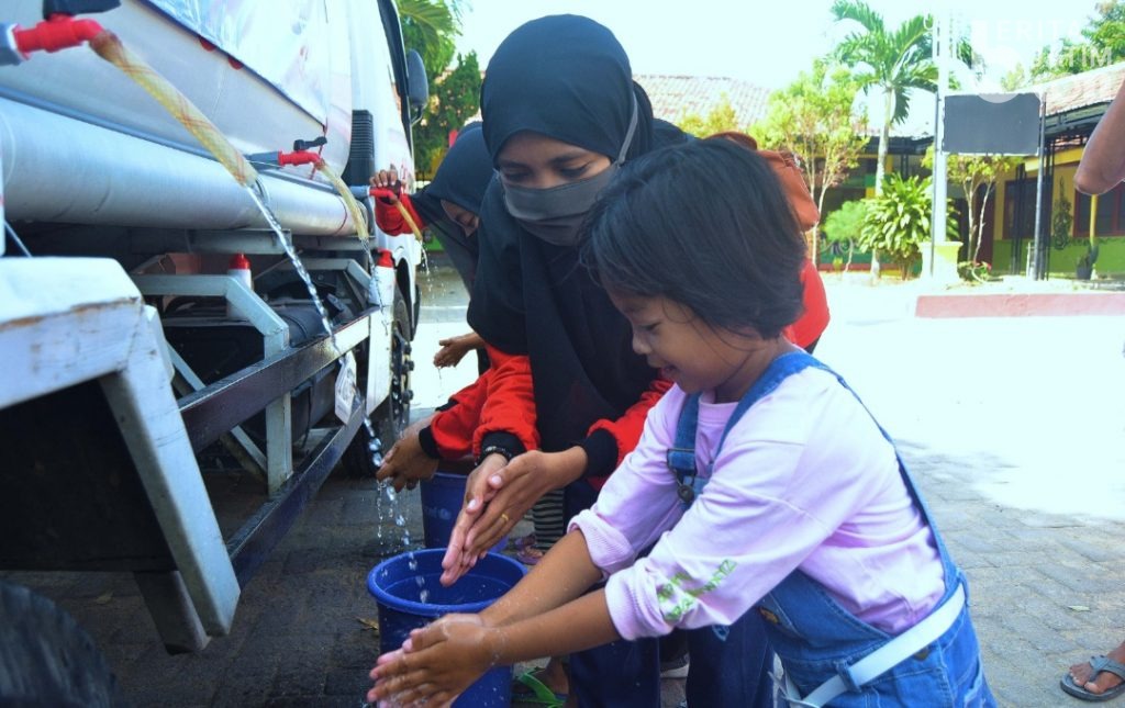KSR PMI Pamekasan Gelar Desiminasi dan Bagikan Masker Gratis