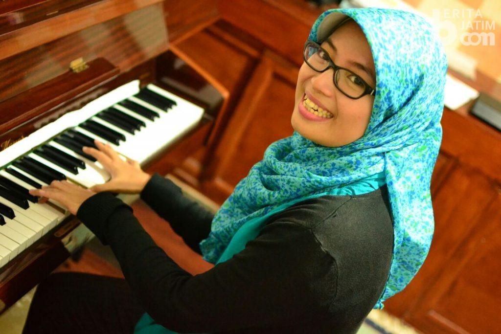 Alumni Farmasi Unair Banting Setir, Jadi Guru Musik hingga Pianis Eropa