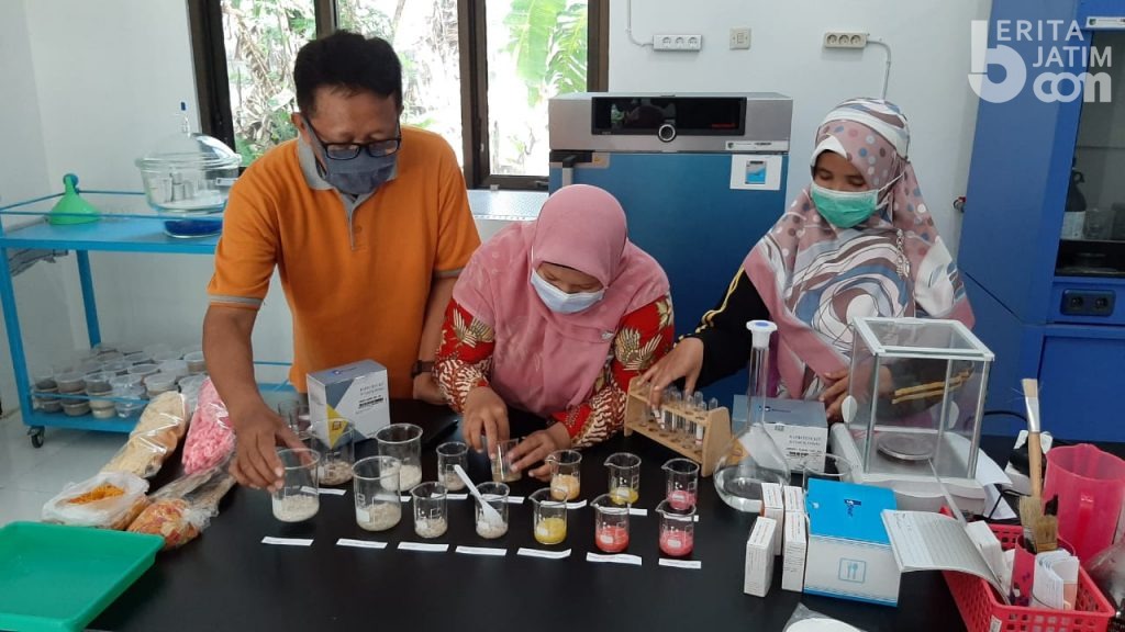 Lindungi Konsumen, DKPP Kabupaten Kediri Uji Rapid Tes Keamanan Pangan
