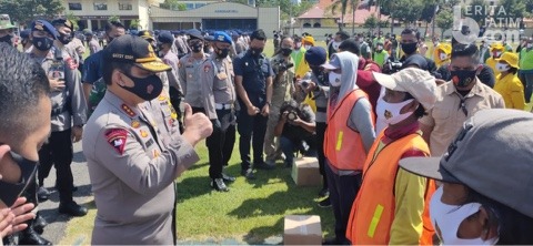 Kunjungan Kerja ke Jatim, Wakapolri Himbau Gunakan Masker Sebagai Gaya Hidup Baru