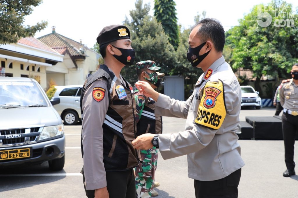 Basmi Covid-19, Kapolres Kediri Lepas 2 Mobil Pemburu Pelanggar Protokol Kesehatan