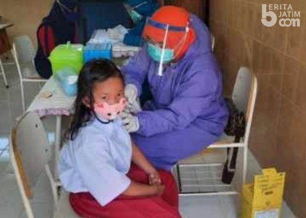 Lindungi Kesehatan Pelajar, Surabaya Adakan Imunisasi