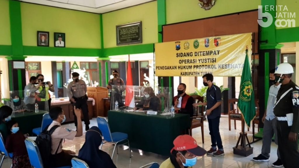 Terjaring Operasi Yustisi, Warga Langsung Disidang dan Bayar Denda Rp 50 Ribu
