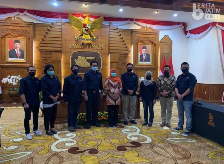 Ini Harapan Khofifah Jelang Konferwil II AMSI Jatim di Tengah Pandemi