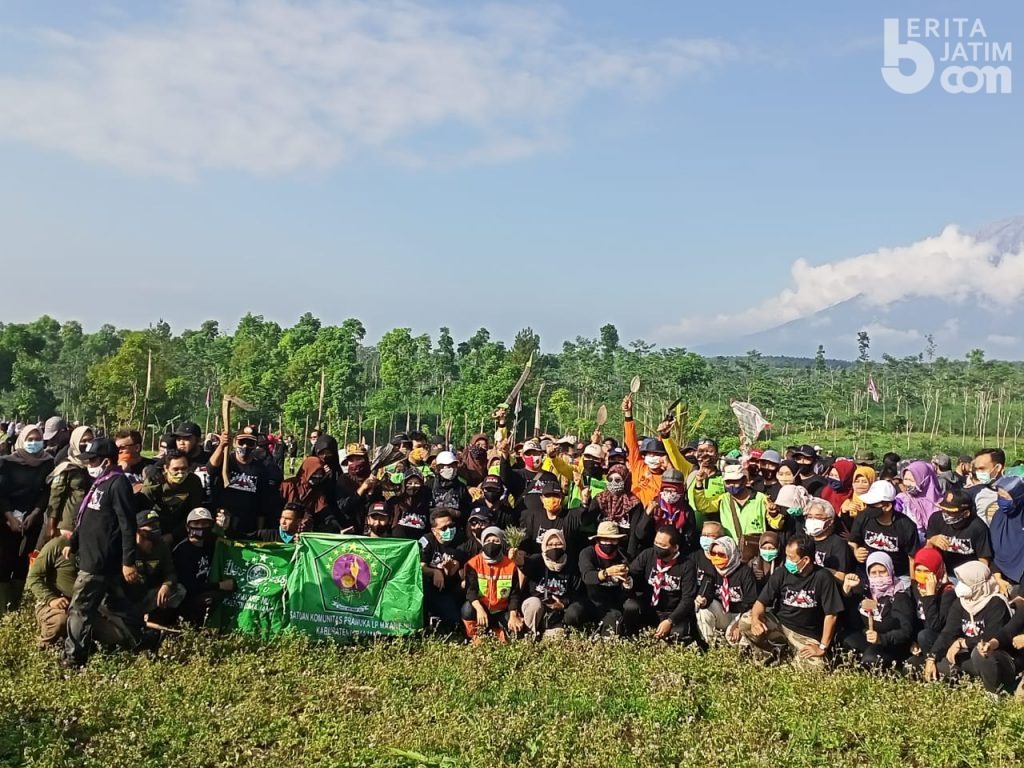 Ribuan Pemuda Hijaukan Bumi Perkemahan Glagah Arum