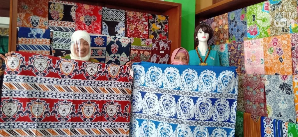 Pengerajin Batik Tulis Celaket Asal Malang Kini Bernasib Malang