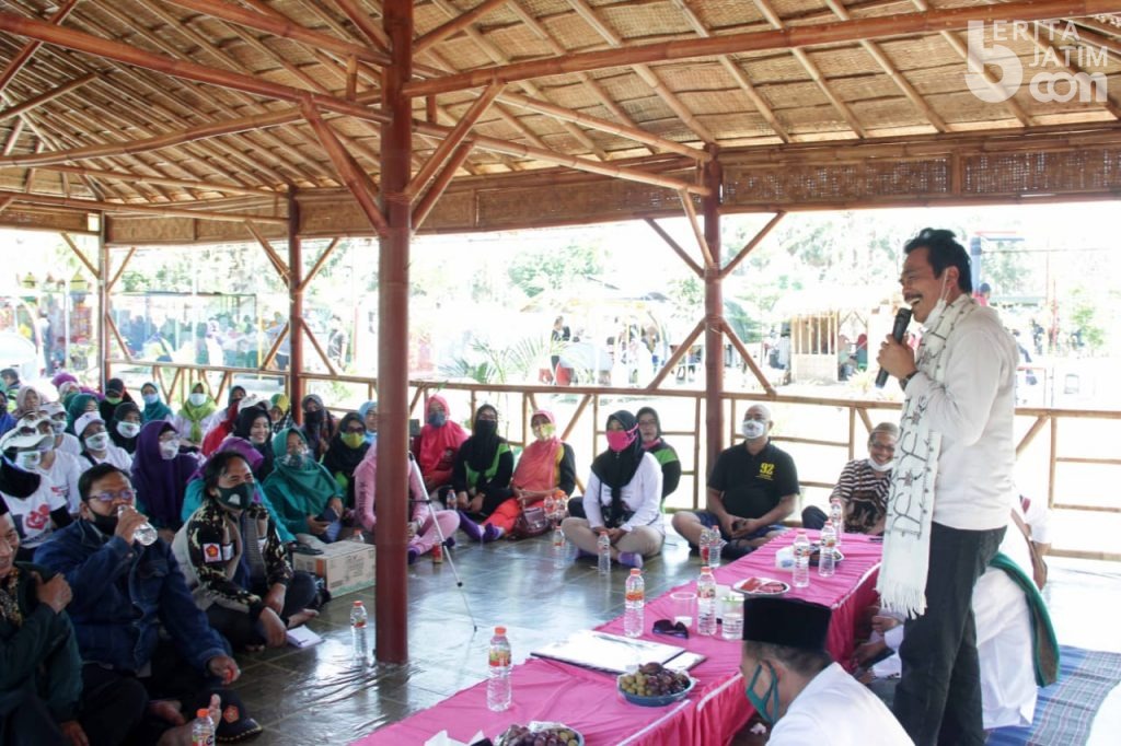 Cabup M.Qosim Dinobatkan Jadi Bapaknya Gresik Selatan