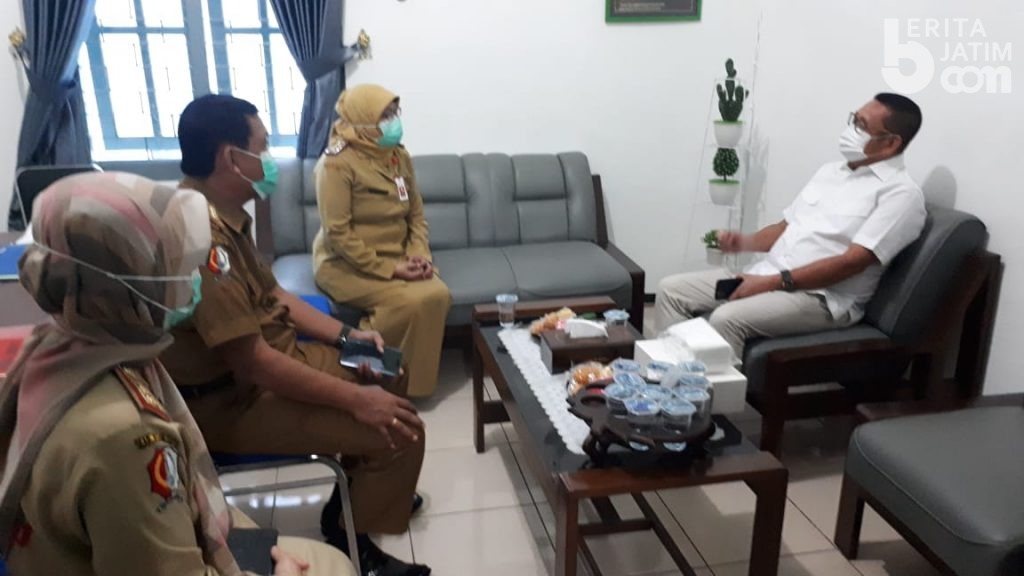 Ribuan Bantuan Swab Kit Diberikan ke Dinkes Kabupaten Bojonegoro dan Tuban