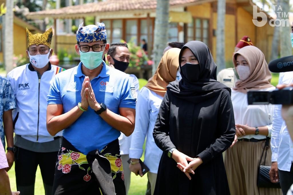 Sandiaga Uno Tularkan Jurus UMKM Naik Kelas ke Ipuk Fiestiandani