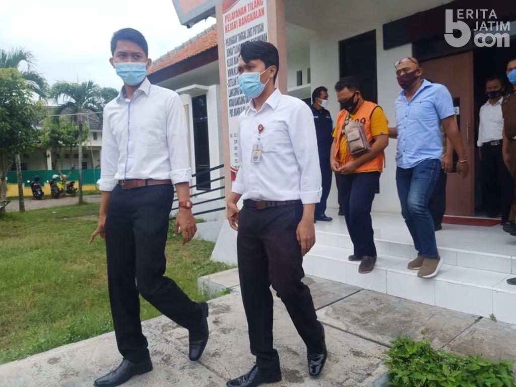 Oknum Pegawai Dishub Bangkalan Dijemput Petugas Kejaksaan Atas Dugaan Kasus Penistaan Agama