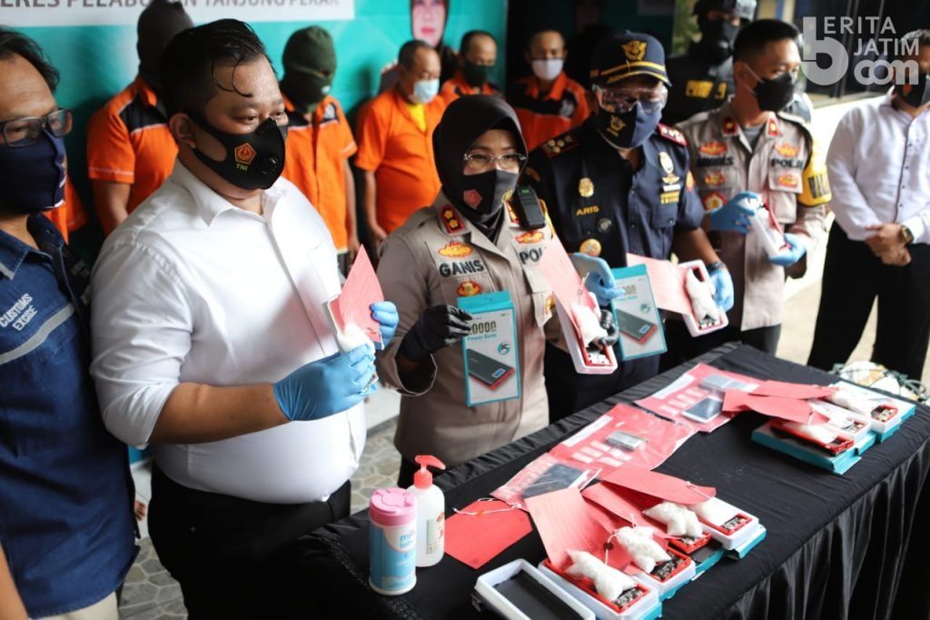 Kiriman Paket Power Bank dari Malaysia Berisi Sabu