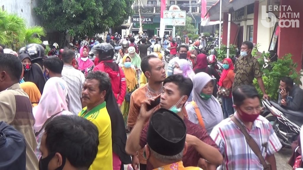 Timbulkan Kerumunan, Dinas Koperasi Sumenep Tutup Sementara Pendaftaran BLT UMKM