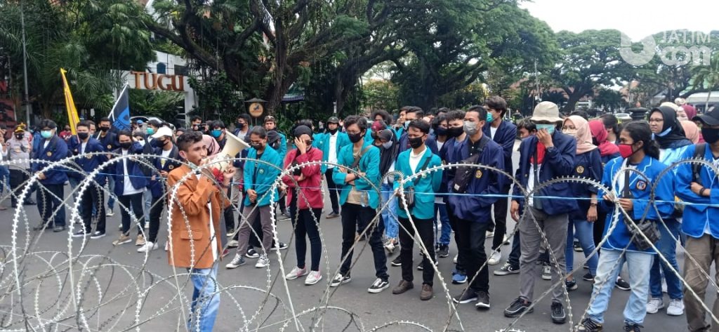 Bem Malang Raya Tolak Omnibus Law Lewat Demo Damai