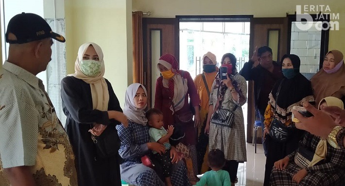 Disperindag Sampang Diserbu Emak-emak