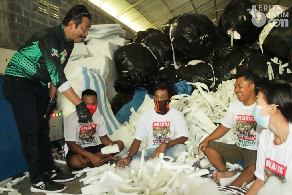 UMKM Bantal Guling Curhat ke Paslon QA