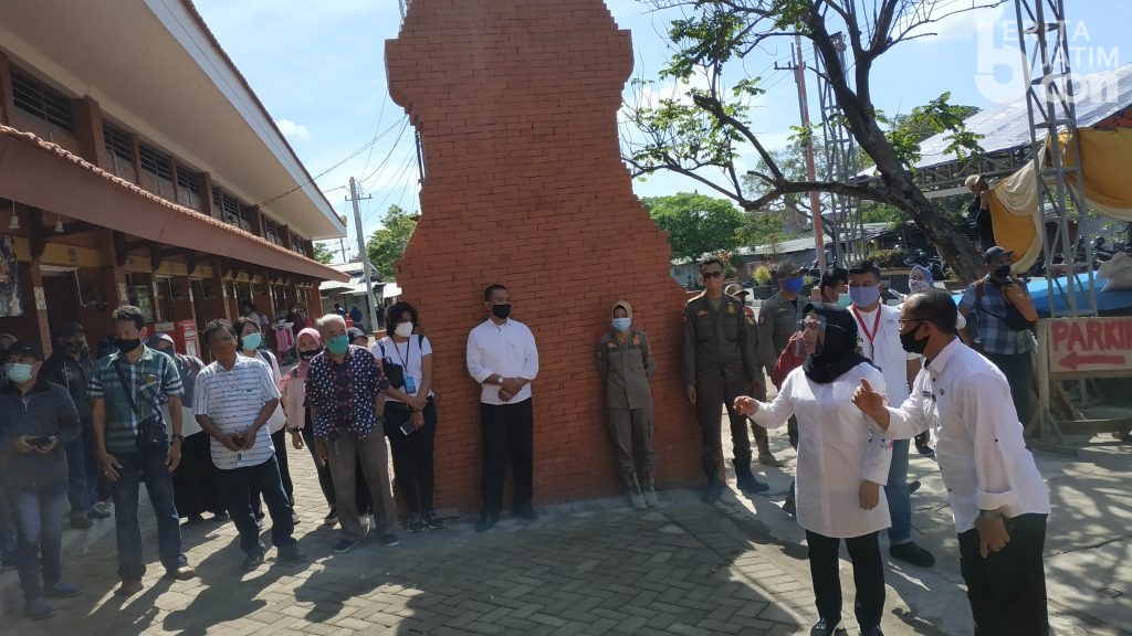 Siap Beroperasi dengan Transaksi Digital, Wali Kota Mojokerto Cek Pasar Benpas