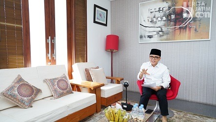 Bupati Anas Bicara Soal Inovasi Penanganan Covid 19 di Depan Lemhanas