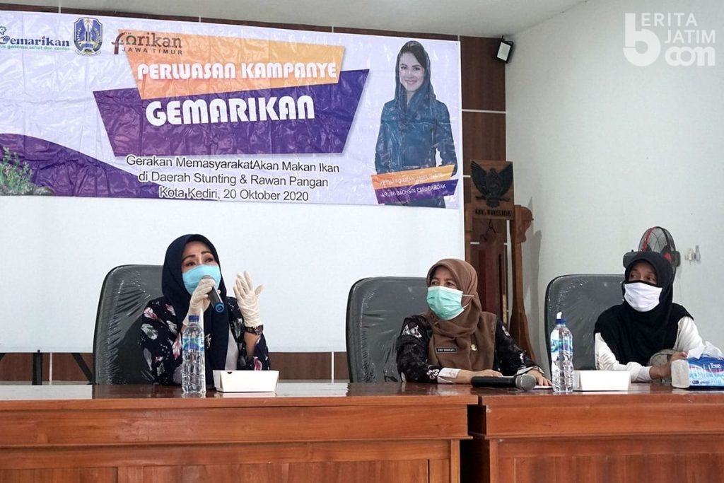Gemarikan Provinsi Jawa Timur, 200 Paket Ikan dan Olahan Ikan Dibagikan di Kota Kediri