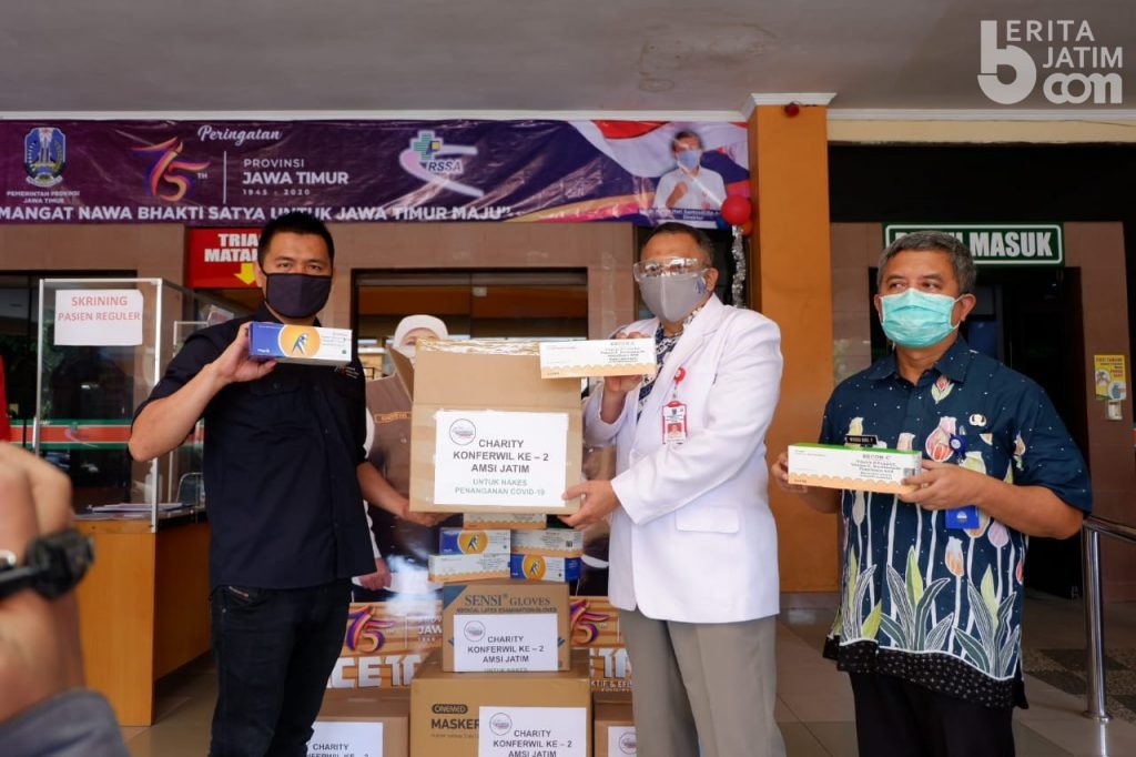 Konferwil ke-2, AMSI Jatim Salurkan Vitamin dan APD untuk Nakes RSSA Malang