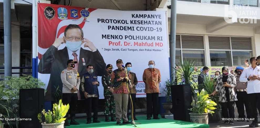 Di Depan Sopir Bus Terminal Bungurasih, Mahfud MD: Protokol Kesehatan Sebagai Vaksin