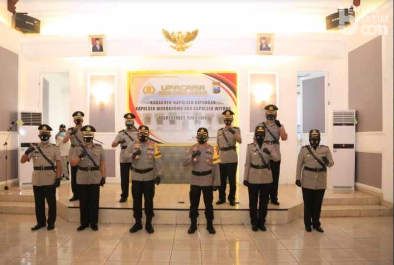 Tes Swab Massal Anggota Polrestabes Surabaya