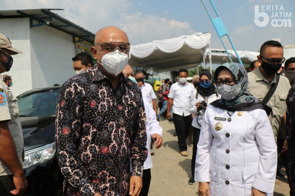 Bupati Jombang Dampingi Menteri Teten Masduki Kunjungi Gapoktan