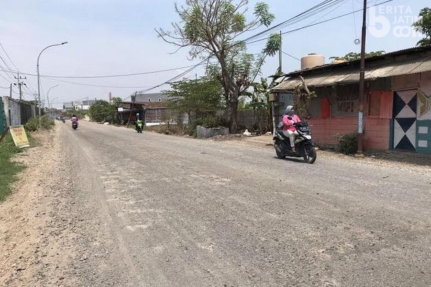 Kualitas Jalan Raya Cerme Gresik Masih Rendah