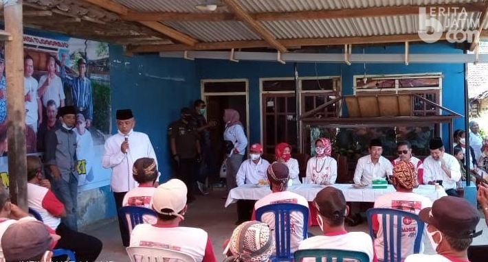 Temui Warga, Paslon SANDI Siap Wujudkan Air Bersih Kala Kekeringan