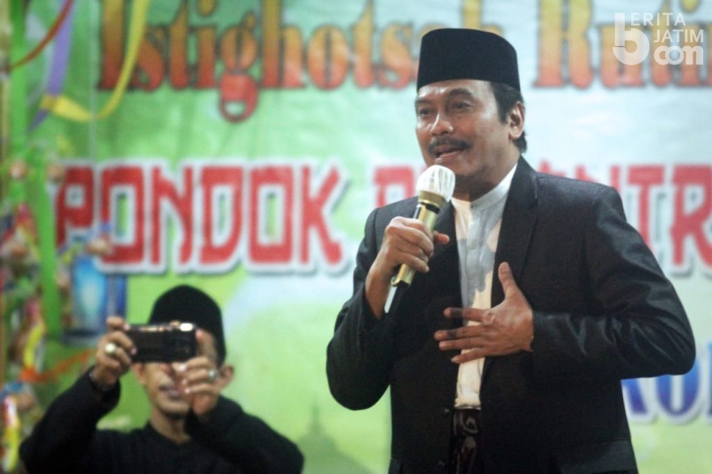 Cabup M.Qosim- Cawabup Alif Keliling Desa Sambil Bersholawat