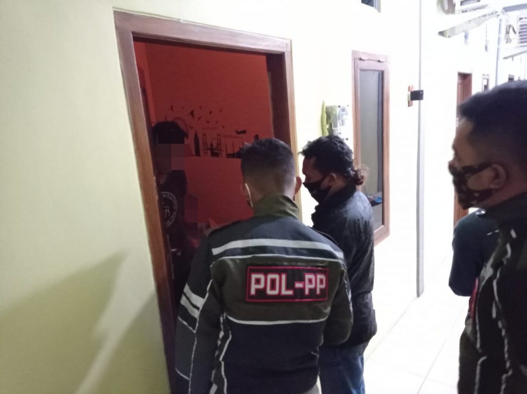 Diduga Mesum, Muda-mudi Diciduk Satpol PP dari Rumah Kos