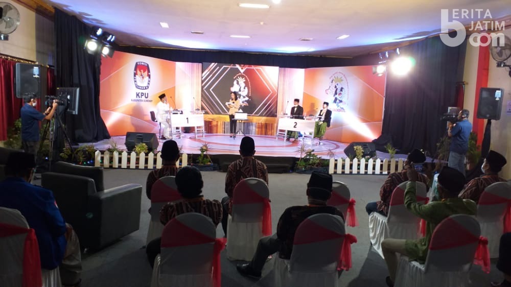 Debat Publik Pertama, Satu Cawabup Tak Hadir