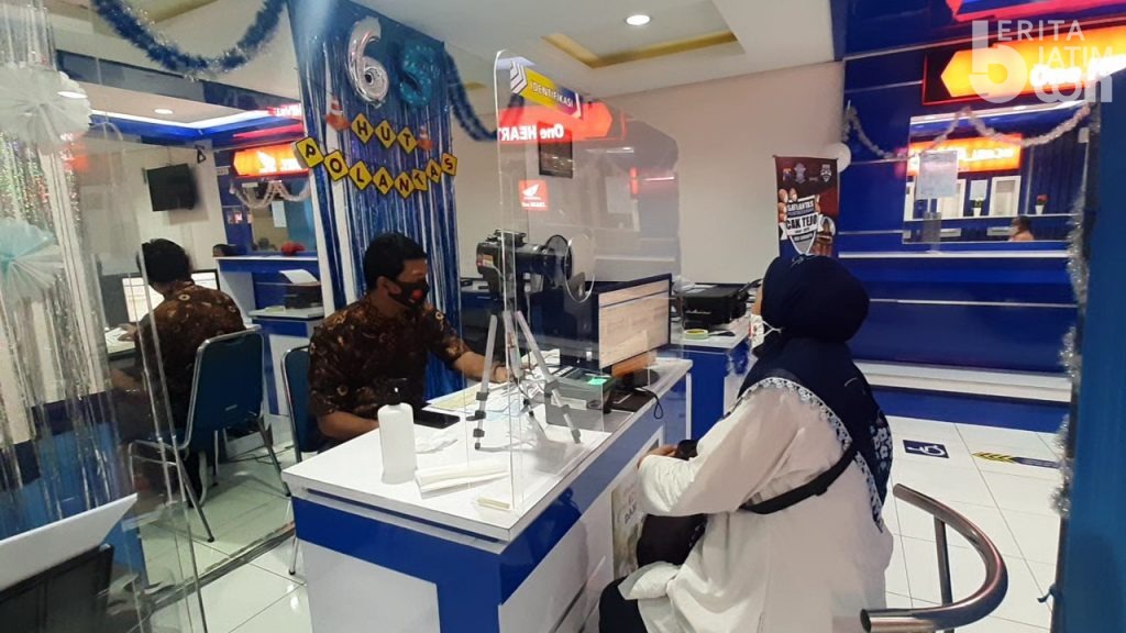 SIM Corner