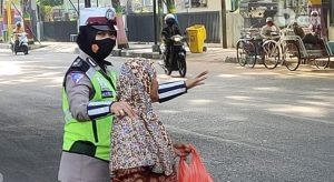 Edukasi dan Sosialisasi Prokes di Tengah Operasi Zebra Semeru 2020