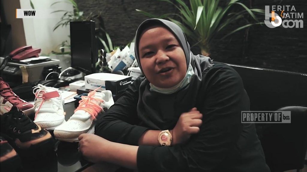 Level Dewa! Ini Koleksi Sepatu Wow Crazy Rich Surabaya