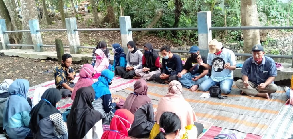 Cara Pemuda Kampung Inggris Pare Kenalkan Jasa Pahlawan pada Anak-anak