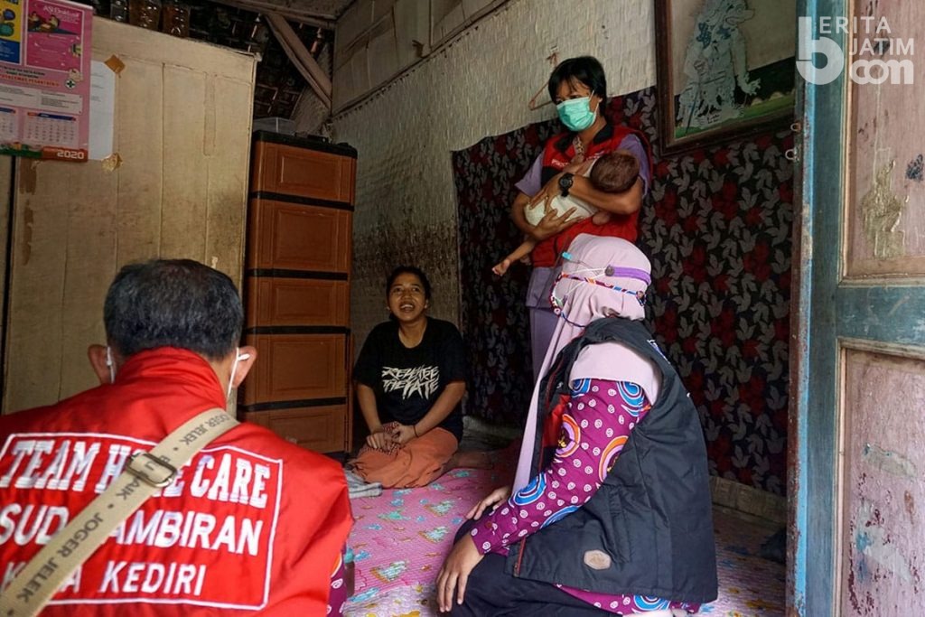 Home Care Peduli Kota Kediri Berikan Layanan VVIP Warga Tak Mampu