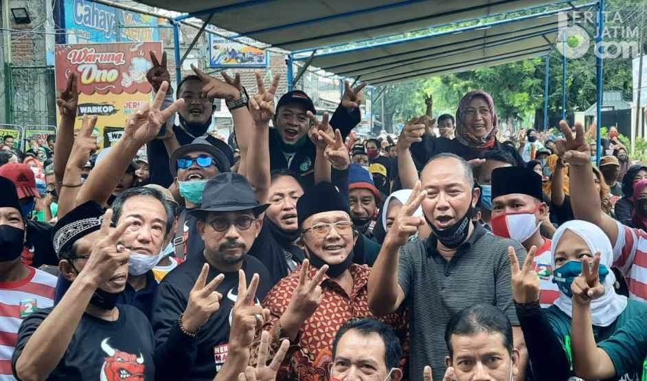 Militan Banteng Ketaton Alihkan Dukungan ke Machfud Arifin-Mujiaman