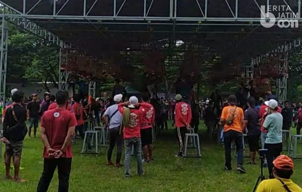 Lomba Burung Berkicau Piala Kerajaan Kediri dengan Protokol Kesehatan
