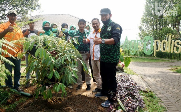 GPK Jombang Dukung Pertanian Durian Unggul 250 Hektar
