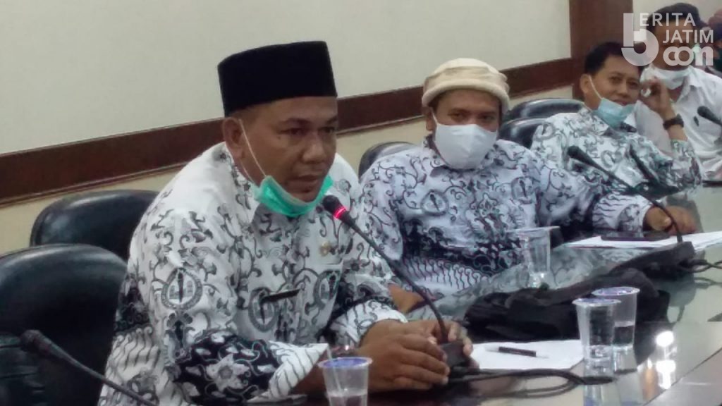 Guru Honorer: Mendikbud Tanya Pendidikan Jember, Kami Jawab Morat-Marit
