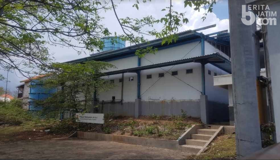 Mesin Penyulingan Rusak, Dua Tahun Warga Pulau Mandangin Konsumsi Air Hujan