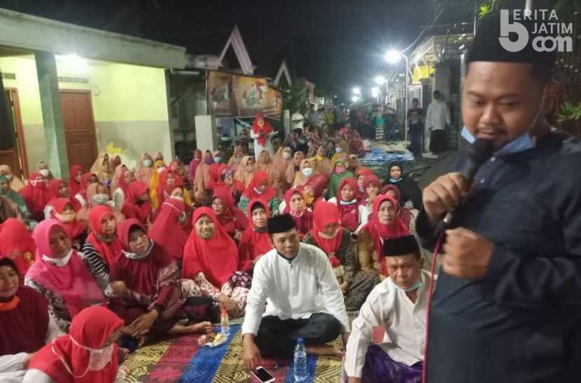 Sambil Blusukan, Paslon NIAT Sosialisasikan Program Gresik Sehati