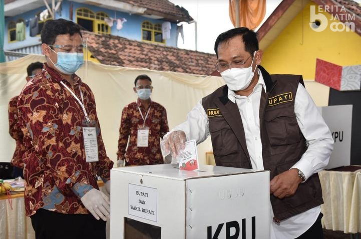Coblos di TPS 19, Pesan Pj Bupati Sidoarjo Cak Hud: Jangan Kendor 3 M