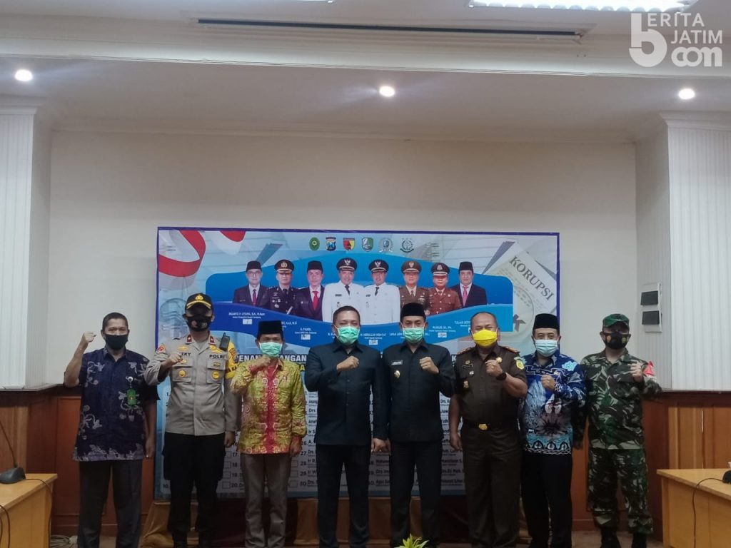 Forkopimda Hingga Kepala Dinas di Sampang Tandatangani Komitmen Anti Korupsi