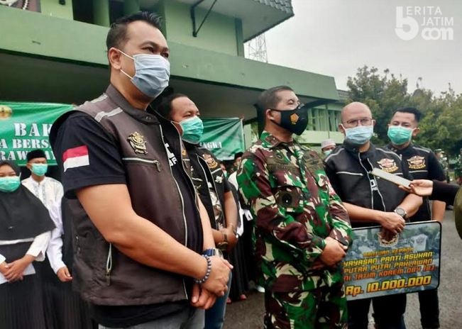 HDCI Surabaya – Kodam V/Brawijaya Baksos Keliling Pulau Madura
