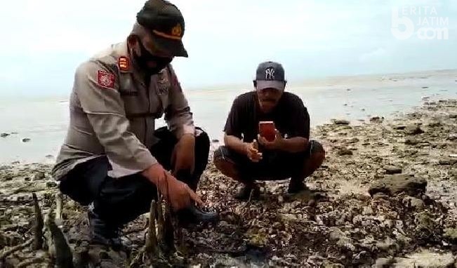 Gas Panas Muncul di Pantai Desa Tolbuk Bangkalan