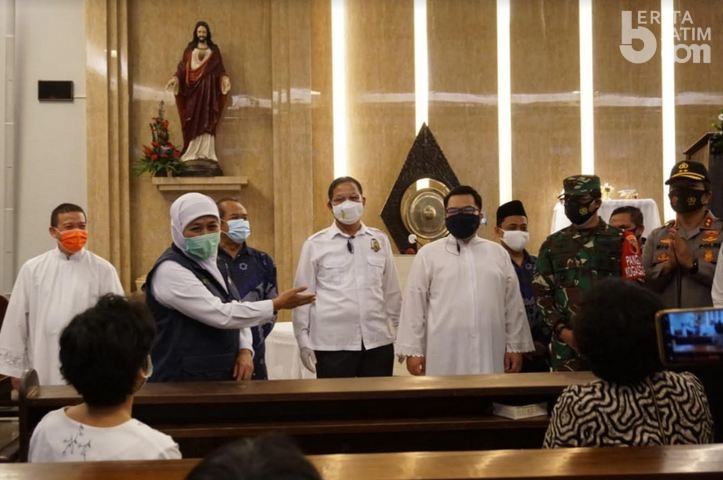 Gubernur Apresiasi Disiplin Protokol Kesehatan Misa Natal di Sidoarjo