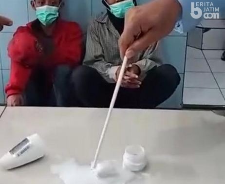 Rutan Ponorogo Gagalkan Penyelundupan Narkotika yang Disimpan di Botol Deodoran